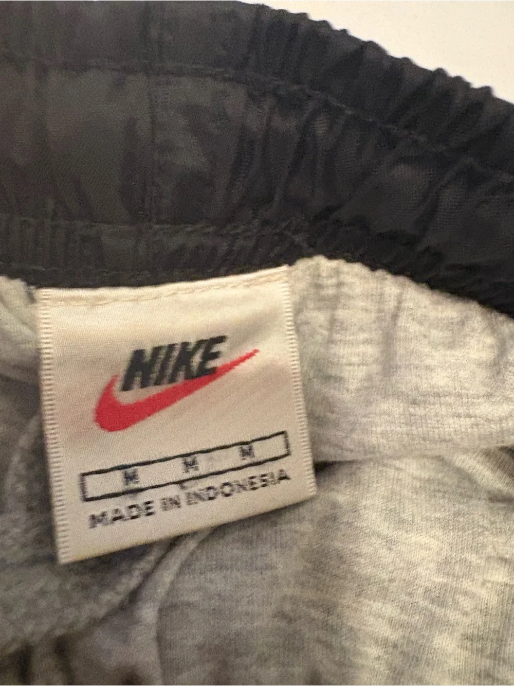 Nike Black Woven Track Pants Men’s XL Lined Athletic Joggers